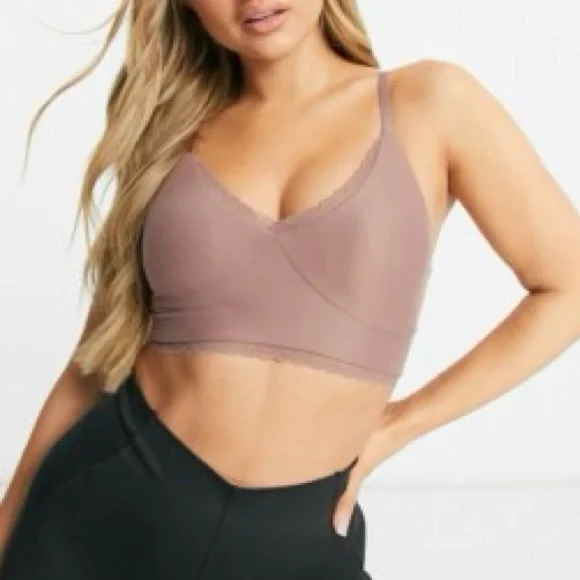 Nike Yoga Indy Luxe Light Support Padded Sports Bra With Lace Size XL Pink Blush - Picture 1 of 9